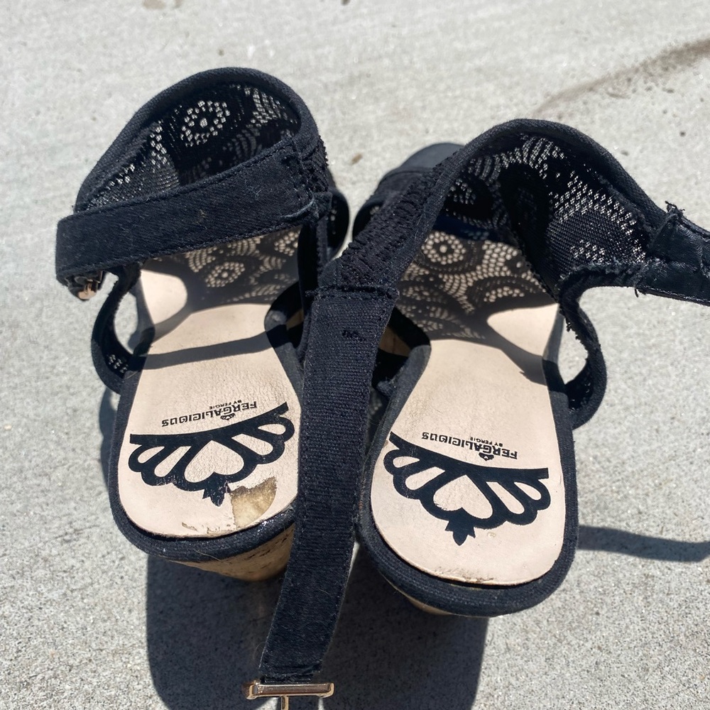 Crochet Wedges - Picture 4 of 4